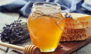 蜂蜜有一股酒味能喝吗? 蜂蜜喝着有点酒味