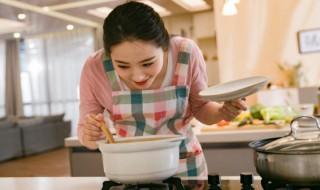 蔬菜高汤的熬制方法（白菜高汤的熬制方法）