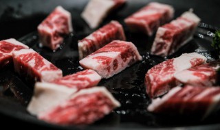 小蘑菇炒肉怎么做好吃 蘑菇炒肉咋做好吃