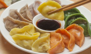 为什么煮饺子加盐不粘锅 为什么煮饺子加盐不粘锅不破皮