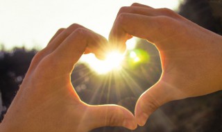 如何让孩子积极向上（怎么让孩子积极向上）