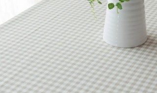 桌布发霉怎么洗掉霉斑 桌布的霉怎么除