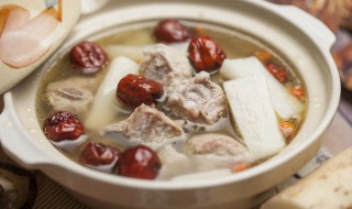 筒子骨怎么煲汤才好喝（筒子骨怎样煲汤好喝）