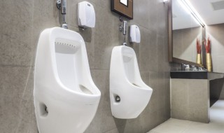 小便池感应器如何拆卸及更换电池 便池感应器怎么换电池