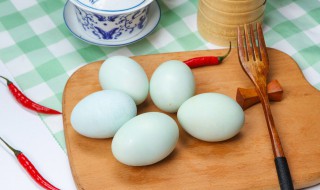 熟的咸鸭蛋常温可以放多久（煮熟的咸鸭蛋常温能放多久）