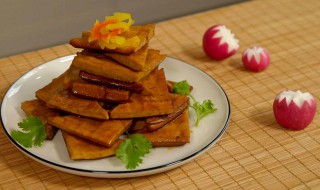 豆腐干怎么烧（茶叶蛋豆腐干怎么烧）