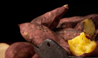 红薯放在炉子里怎么烤才好吃（烤红薯炉子怎么烤红薯）