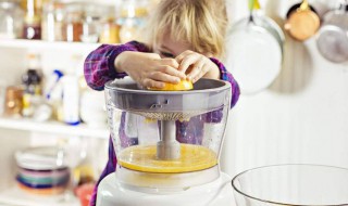 第一次使用榨汁机如何清洗 第一次榨汁机怎么清洗