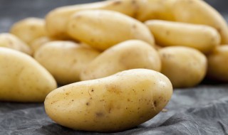长期存放土豆不生芽的方法（怎样长期保存土豆不发芽）