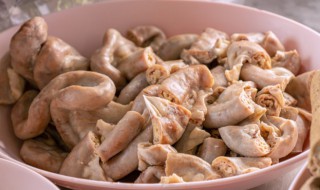 猪大肠煮多长时间（猪大肠煮多长时间合适）