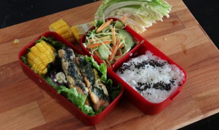 晒干的紫苏叶怎么吃（紫苏叶子晒干了怎么吃）