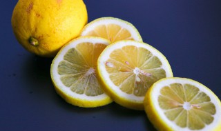 蜂蜜柠檬水简单的做法 做柠檬蜂蜜水的具体做法