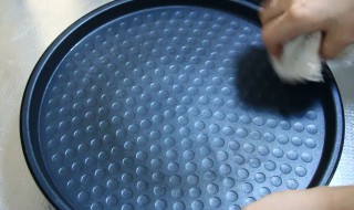 第一次使用电饼铛怎么清洗（电饼铛第一次使用如何清洗）