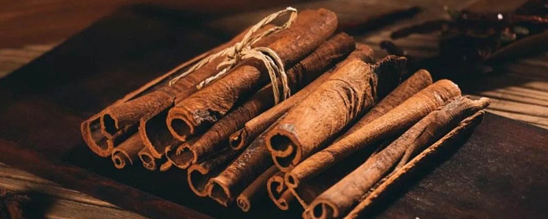 桂皮的食用方法（桂皮的食用方法及用量）