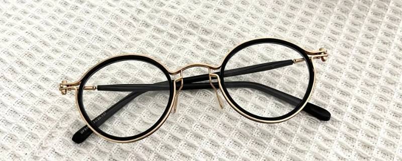 可以用洗洁精洗眼镜吗 可以用洗洁精洗眼镜吗?