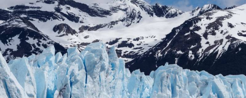 冰川是一种什么类型的冰体 冰川是一种什么类型的冰体?
