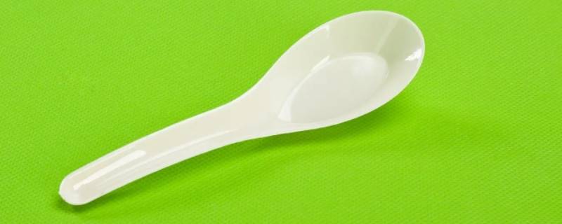 塑料勺子被高温油融化了有毒吗（用塑料勺子舀热油有毒吗）