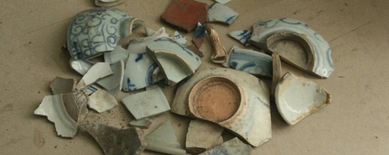 碎瓷片的作用是什么 碎瓷片可以用什么代替