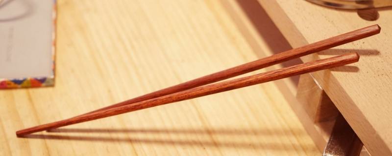 红色筷子可以家用吗 红色的筷子可以用吗