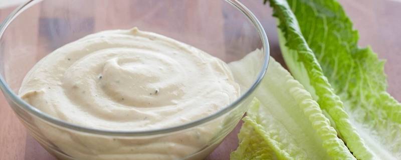 凯撒沙拉酱是什么口味（沙拉汁凯撒口味）
