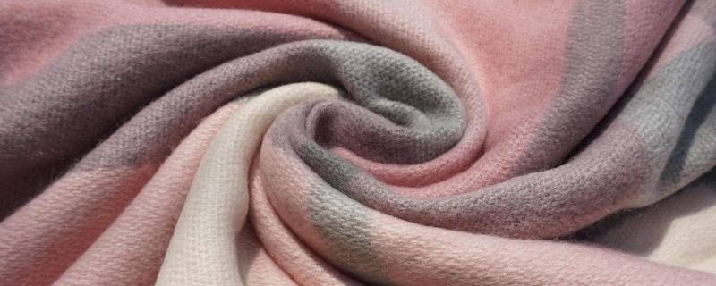 仿羊绒是什么成分 仿羊绒是什么成分的毛衣扎不扎皮肤