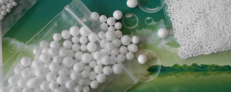 白色泡沫到处飞怎么扫 白色泡沫怎么打扫