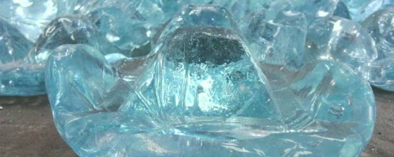 水玻璃的主要原料是什么（玻璃是玻璃水的原材料吗）