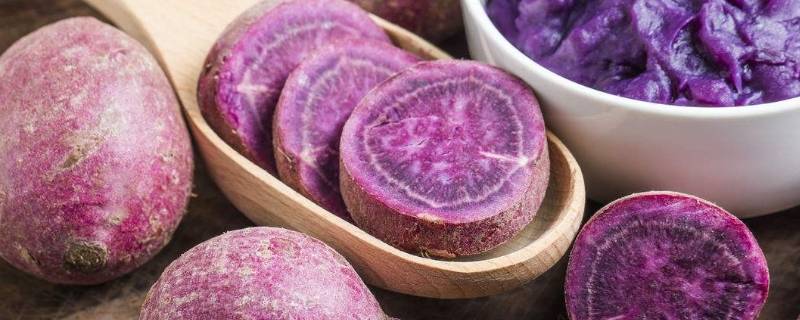怎样让蒸出来的紫薯不变色 紫薯蒸了水会变色,是不是正常?
