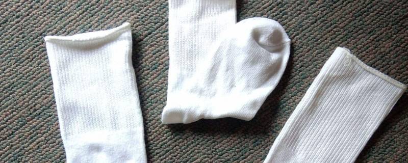 白袜子变黄怎么洗干净小妙招 白色袜子发黄了用什么办法能洗白