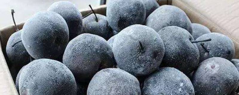 冻梨的皮为什么是黑色的 冻梨本来就是黑色的吗