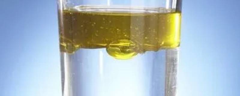 油和水能融合在一起吗 油和水能融合在一起吗作文三年级