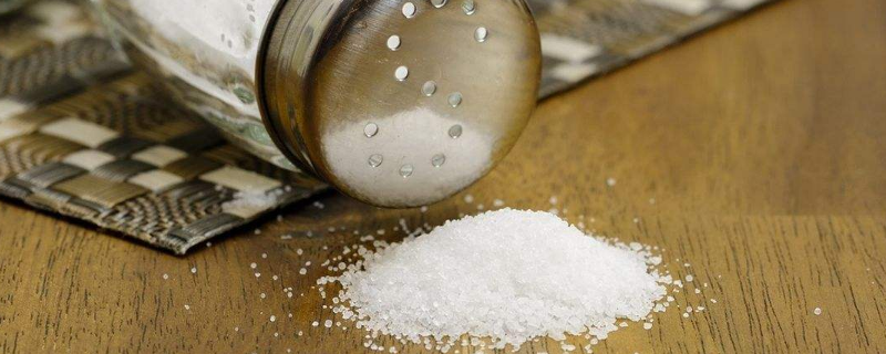 盐水是什么 盐水是什么性的