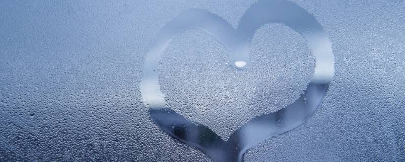 第一眼就心动的说说（第一眼就喜欢的说说）