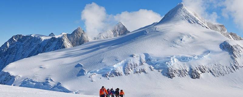 南极洲最高的山峰叫什么 南极最高的山峰叫什么名字