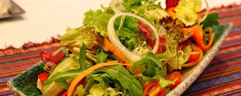 沙律和沙拉的区别（沙拉酱有什么区别）