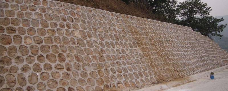 多高的挡土墙需要做地质勘察（挡土墙基础一般挖多深）