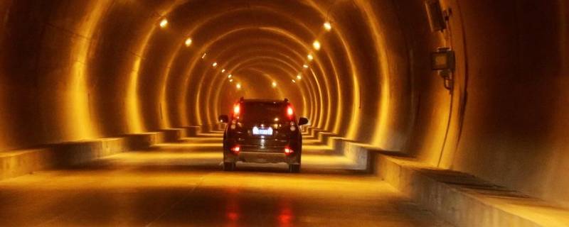 运通隧道全长多少米 运通隧道多深