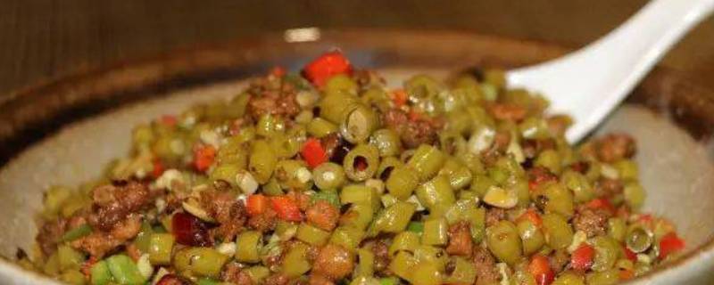 买回来的酸豆角怎么吃（买来的酸豆角怎么处理）