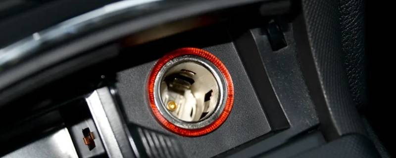 比亚迪唐点的烟器保险丝在哪里 比亚迪唐点烟器保险盒在哪里