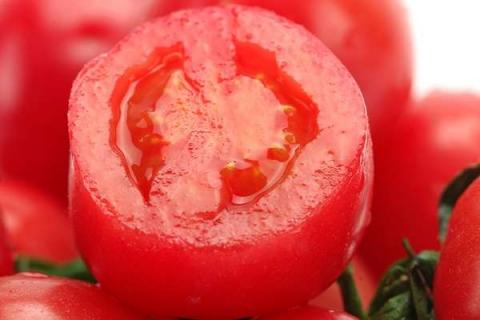 西红柿开花期施什么肥 西红柿开花期施什么肥怎么施?