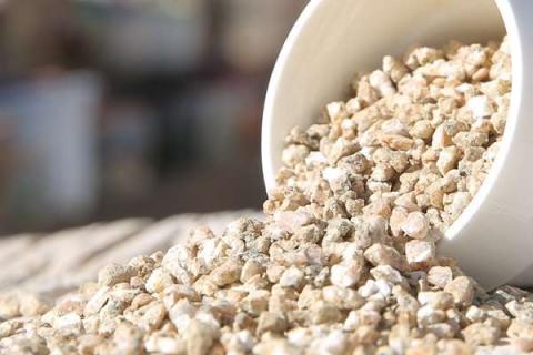 麦饭石种多肉的优缺点有哪些（麦饭石种多肉的作用与功效）