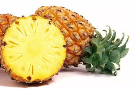 怎么区分菠萝和凤梨（怎么区分菠萝和凤梨的果肉）