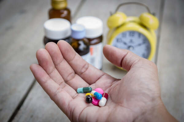多种救命药进新医保目录！药价大幅下降后，药品质量和数量是否有保障？