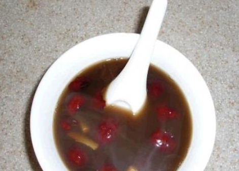 生姜红糖红枣水的功效与作用 生姜红枣水红糖的功效和作用
