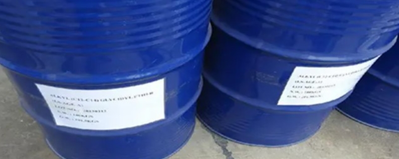 水性漆稀释剂是不是水呢？（水性漆加稀释剂还是加水）