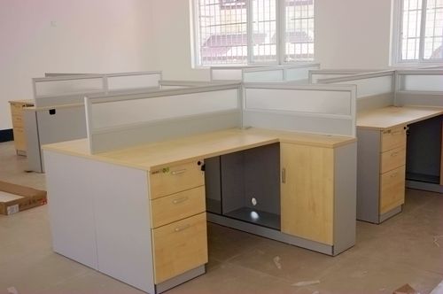 办工桌怎么安装，办工桌安装方法（工字办公桌如何安装）