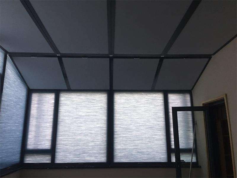 电动蜂巢帘该怎么安装（电动蜂巢帘该怎么安装图解）