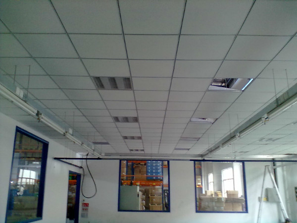 矿棉板吊顶施工费用（矿棉板吊顶施工费用明细表）