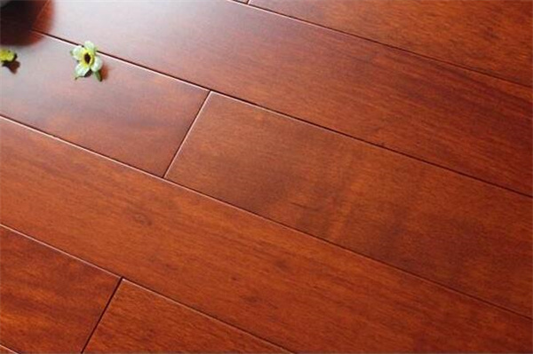 桃木地板是什么木头（桃木地板的优缺点）