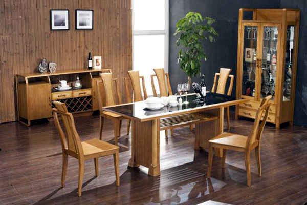 实木桌子保养的方法有哪些 实木桌子保养的方法有哪些呢